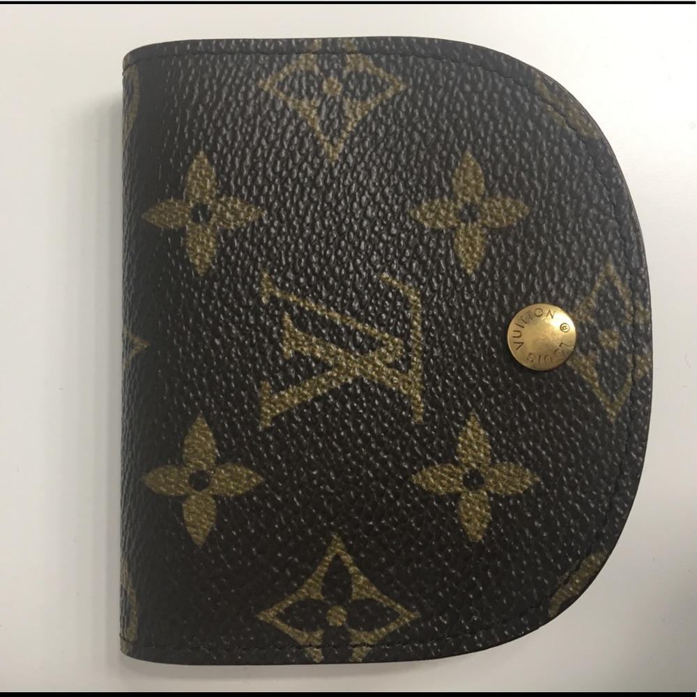 Louis Vuitton coin purse (Very good condition!)